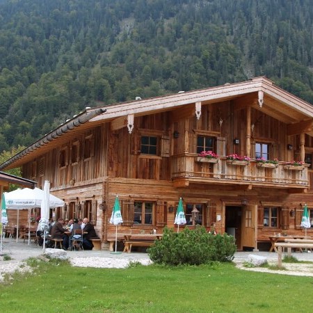 Die Zirmbergalm in Ruhpolding