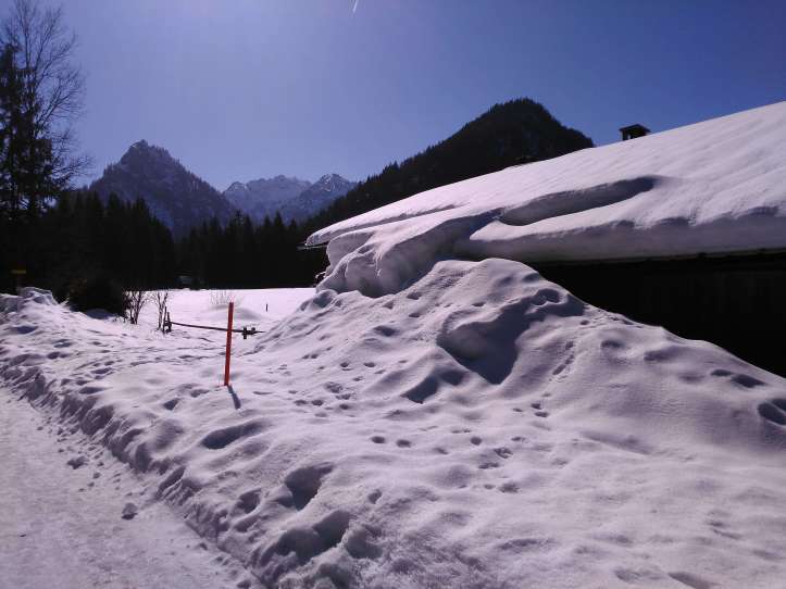 Spaziergang im Schnee in Ruhpolding